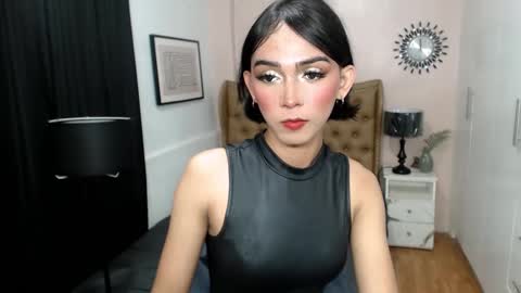 Pearl online show from March 8, 2025, 5:33 pm