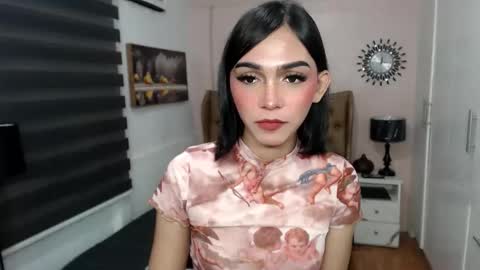 Pearl online show from September 12, 2025, 6:08 pm