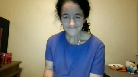 pebblezmeowkitty online show from April 11, 2026, 9:02 am