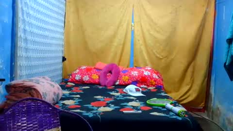 Snapshot of pecadodulce chatting on June 20, 2026, 7:38 pm pecadodulce online show from June 20, 2026, 7:38 pm