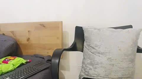 pecsblack888 online show from March 4, 2025, 7:11 pm