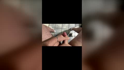 pedrolor475531 online show from April 13, 2026, 8:25 pm