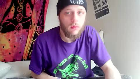 peeepit online show from March 1, 2026, 9:17 pm