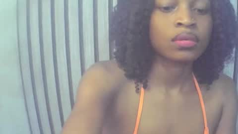 Snapshot of peetyface chatting on November 24, 2025, 5:56 pm Lizzy online show from November 24, 2025, 5:56 pm