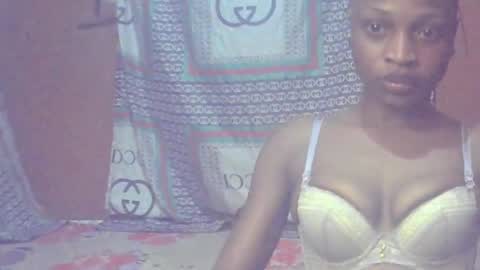 Snapshot of peetyface chatting on January 18, 2026, 9:07 pm Lizzy online show from January 18, 2026, 9:07 pm