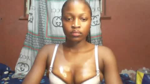 Snapshot of peetyface chatting on April 12, 2026, 7:30 pm Lizzy online show from April 12, 2026, 7:30 pm