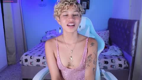 Snapshot of peggy_funn chatting on January 11, 2025, 3:34 am peggy-funn online show from January 11, 2025, 3:34 am