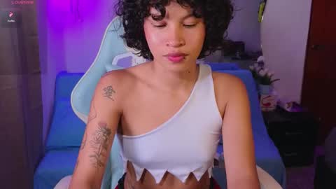 Snapshot of peggy_funn chatting on December 3, 2025, 1:13 am peggy-funn online show from December 3, 2025, 1:13 am