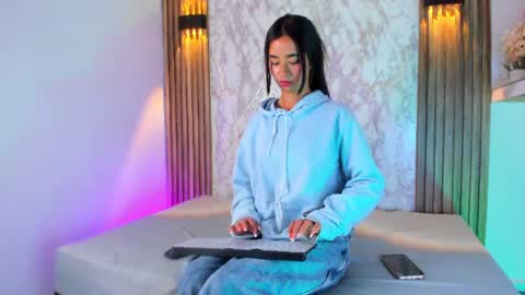 Peiton Lee online show from June 23, 2026, 12:14 pm