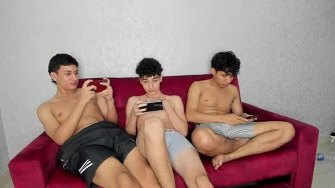 CAIN-19  ALLEN-18 RONALD-18 AUSTIN-18 MOD DANTE online show from January 8, 2025, 6:41 am