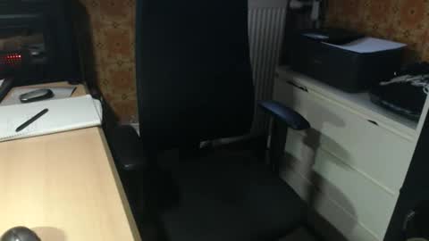 Snapshot of pemue65 chatting on February 24, 2026, 6:44 am Pemue65 online show from February 24, 2026, 6:44 am