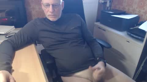 Snapshot of pemue65 chatting on March 2, 2026, 8:21 am Pemue65 online show from March 2, 2026, 8:21 am