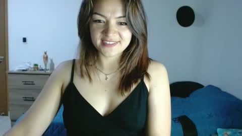 penelopemist online show from March 10, 2025, 11:49 pm