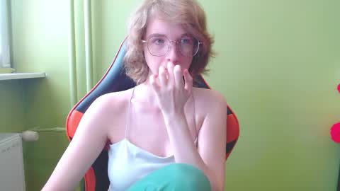 Snapshot of penny_lust chatting on April 28, 2026, 6:40 am Penny online show from April 28, 2026, 6:40 am