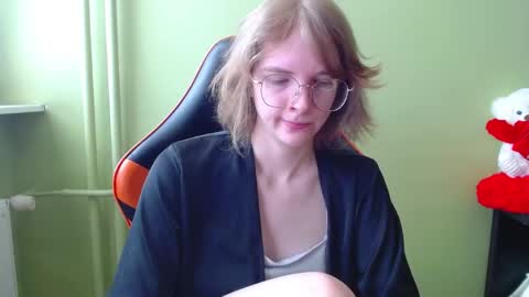 Snapshot of penny_lust chatting on April 29, 2026, 6:39 am Penny online show from April 29, 2026, 6:39 am