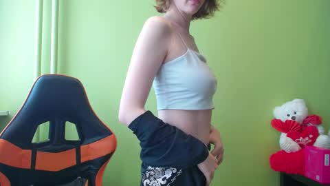 Snapshot of penny_lust chatting on April 30, 2026, 6:42 am Penny online show from April 30, 2026, 6:42 am