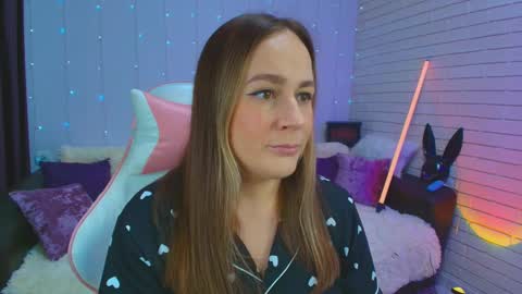 Dia  online show from March 4, 2025, 7:41 am