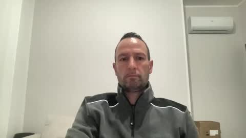 peppinslosqualo online show from February 3, 2025, 5:18 am