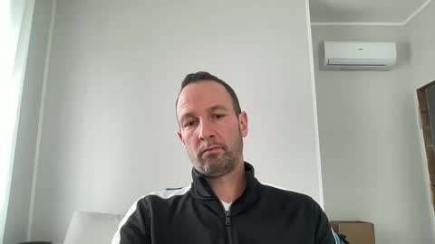 peppinslosqualo online show from March 9, 2025, 10:08 am