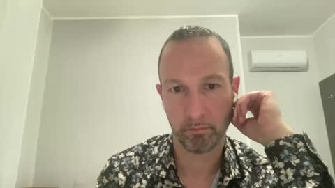 Snapshot of peppinslosqualo chatting on May 20, 2026, 9:32 pm peppinslosqualo online show from May 20, 2026, 9:32 pm
