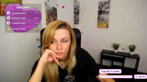 Mia online show from October 16, 2025, 10:38 am