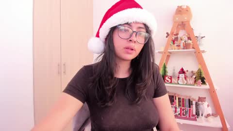 Sarah Ana Banana online show from December 16, 2024, 3:22 pm