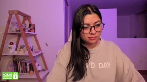 Sarah Ana Banana online show from February 19, 2025, 5:05 am