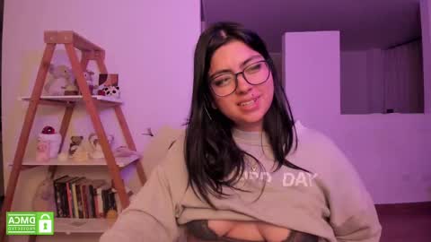 Sarah Ana Banana online show from February 24, 2025, 7:22 am