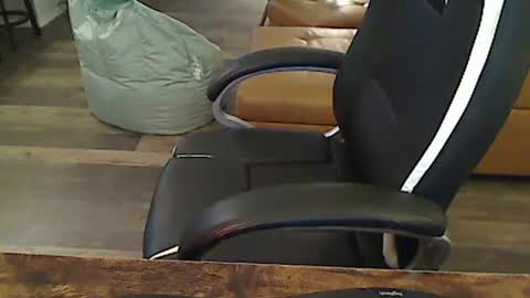 perfecto1957 online show from January 11, 2025, 1:11 pm