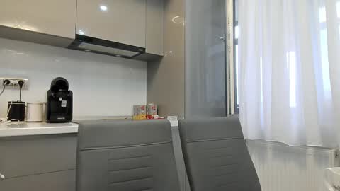 Dee online show from December 31, 2024, 9:10 am