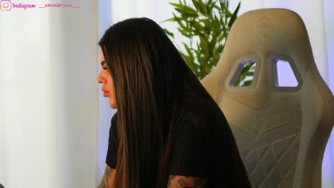 Dee online show from March 4, 2025, 9:18 am