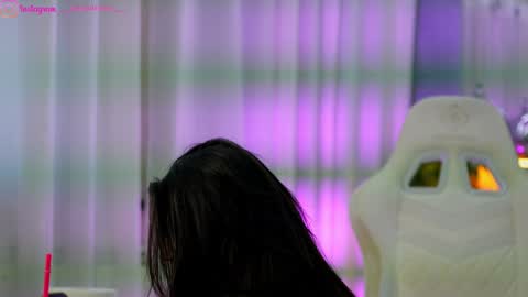 Dee online show from January 14, 2026, 2:12 pm