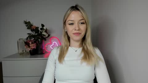 Snapshot of perfectxcindy chatting on December 30, 2024, 9:27 am Cindy online show from December 30, 2024, 9:27 am