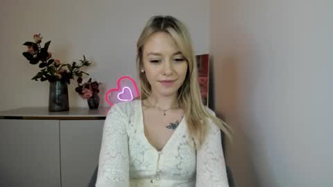 Snapshot of perfectxcindy chatting on January 24, 2025, 12:20 pm Cindy online show from January 24, 2025, 12:20 pm