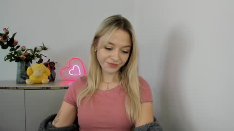 Snapshot of perfectxcindy chatting on February 4, 2025, 9:28 am Cindy online show from February 4, 2025, 9:28 am