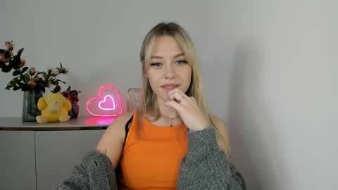 Snapshot of perfectxcindy chatting on February 13, 2025, 12:32 pm Cindy online show from February 13, 2025, 12:32 pm