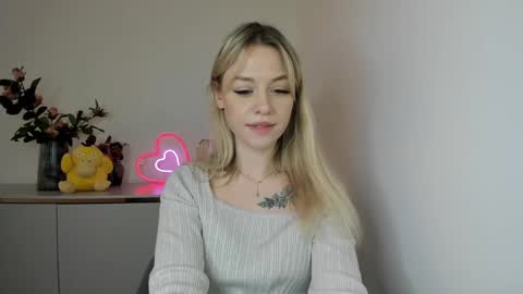 Snapshot of perfectxcindy chatting on February 14, 2025, 8:21 am Cindy online show from February 14, 2025, 8:21 am