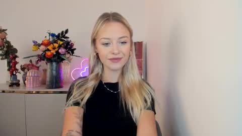 Snapshot of perfectxcindy chatting on September 23, 2025, 5:32 am Cindy online show from September 23, 2025, 5:32 am