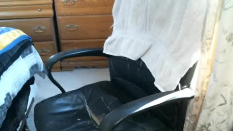 perkymalenipples online show from January 9, 2025, 3:23 pm