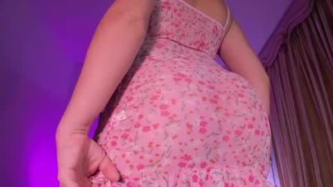 Snapshot of perla_hott1 chatting on May 7, 2026, 1:55 am Perla online show from May 7, 2026, 1:55 am