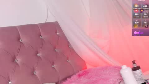 Perla Jones online show from February 5, 2025, 7:18 am