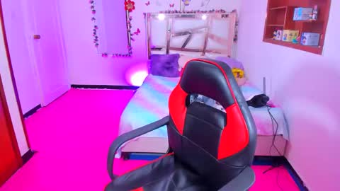 PERLA online show from March 11, 2026, 12:16 am