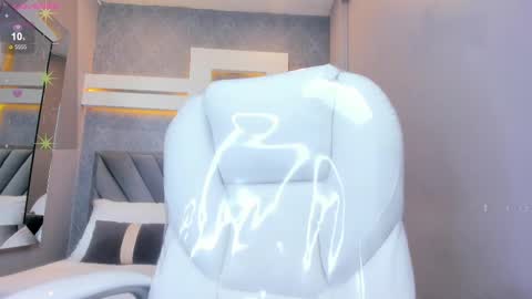 PERLA  online show from February 13, 2025, 11:26 pm