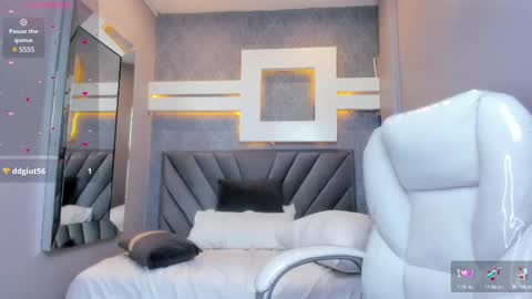 PERLA  online show from February 27, 2025, 3:25 am