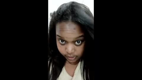 perlamorena546 online show from February 23, 2026, 12:19 am