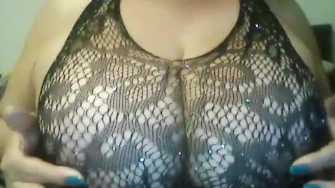 Snapshot of perlita070822 chatting on July 15, 2026, 3:34 am perlita070822 online show from July 15, 2026, 3:34 am