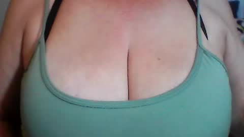 Snapshot of perlita070822 chatting on July 21, 2026, 3:20 am perlita070822 online show from July 21, 2026, 3:20 am