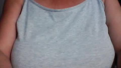 Snapshot of perlita070822 chatting on July 25, 2026, 3:15 am perlita070822 online show from July 25, 2026, 3:15 am