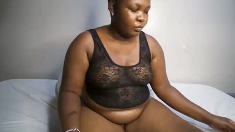 perpetual_doll online show from September 29, 2025, 4:50 am