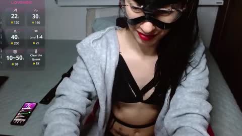 Snapshot of persefone_fire chatting on February 24, 2025, 10:37 am persefone_fire online show from February 24, 2025, 10:37 am